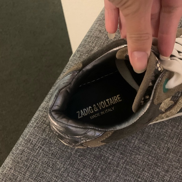 Snake print shoes - Picture 2 of 3